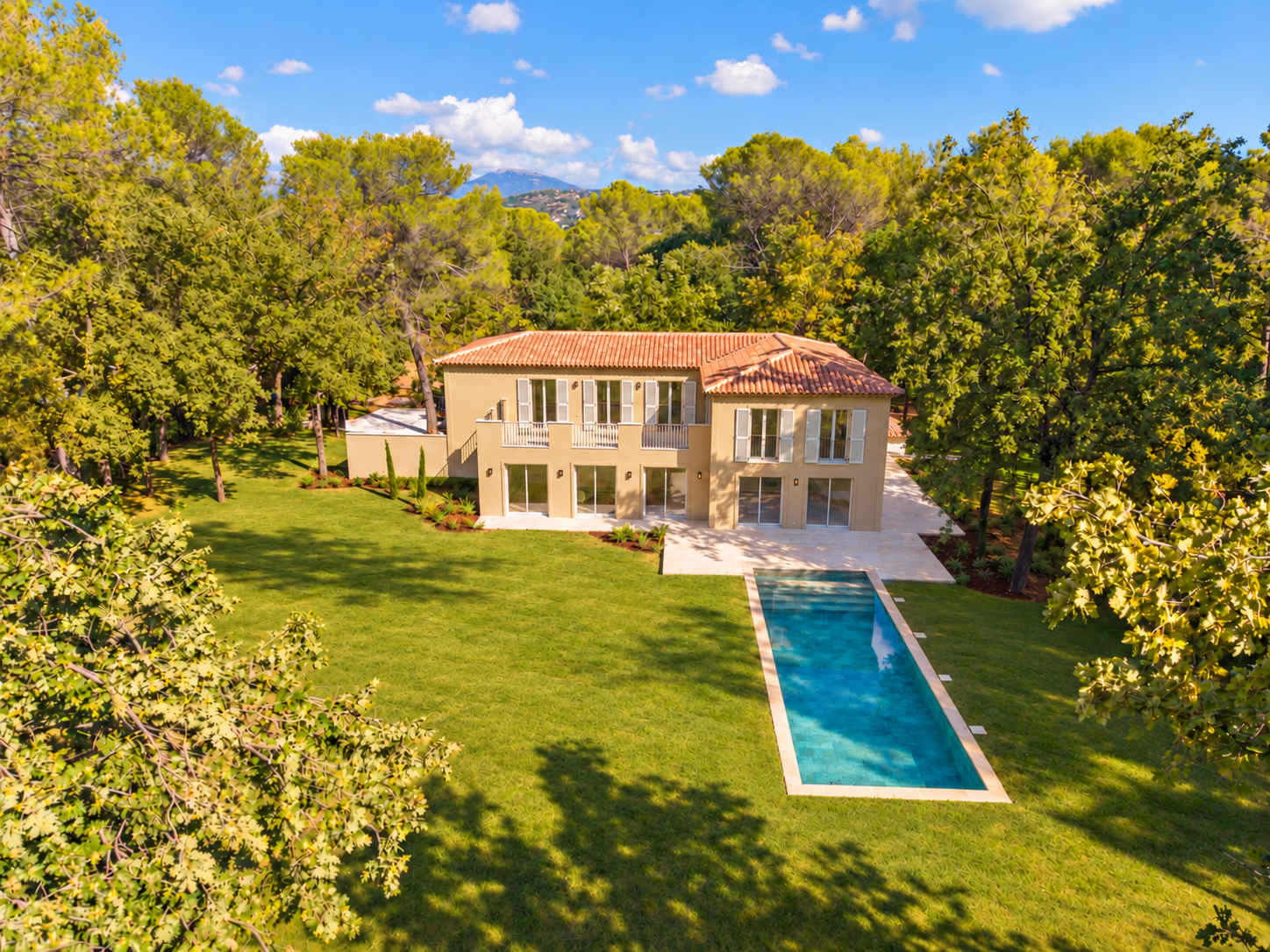 Maison 10 pièces 525 m² · à Mougins · 525 m² · 6 900 000 €