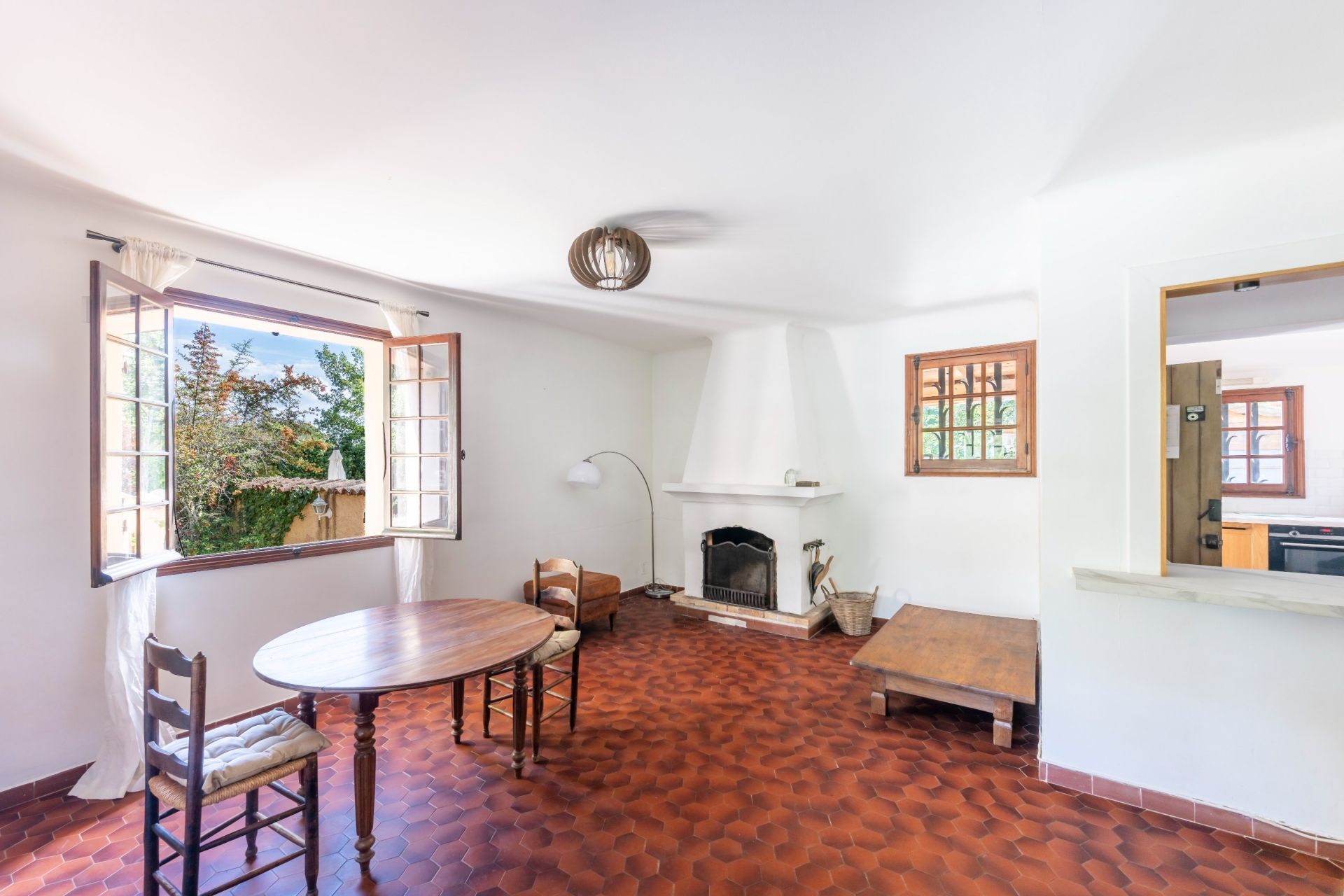 maison provençale 3 Pièces en vente sur TOURRETTES (83440)