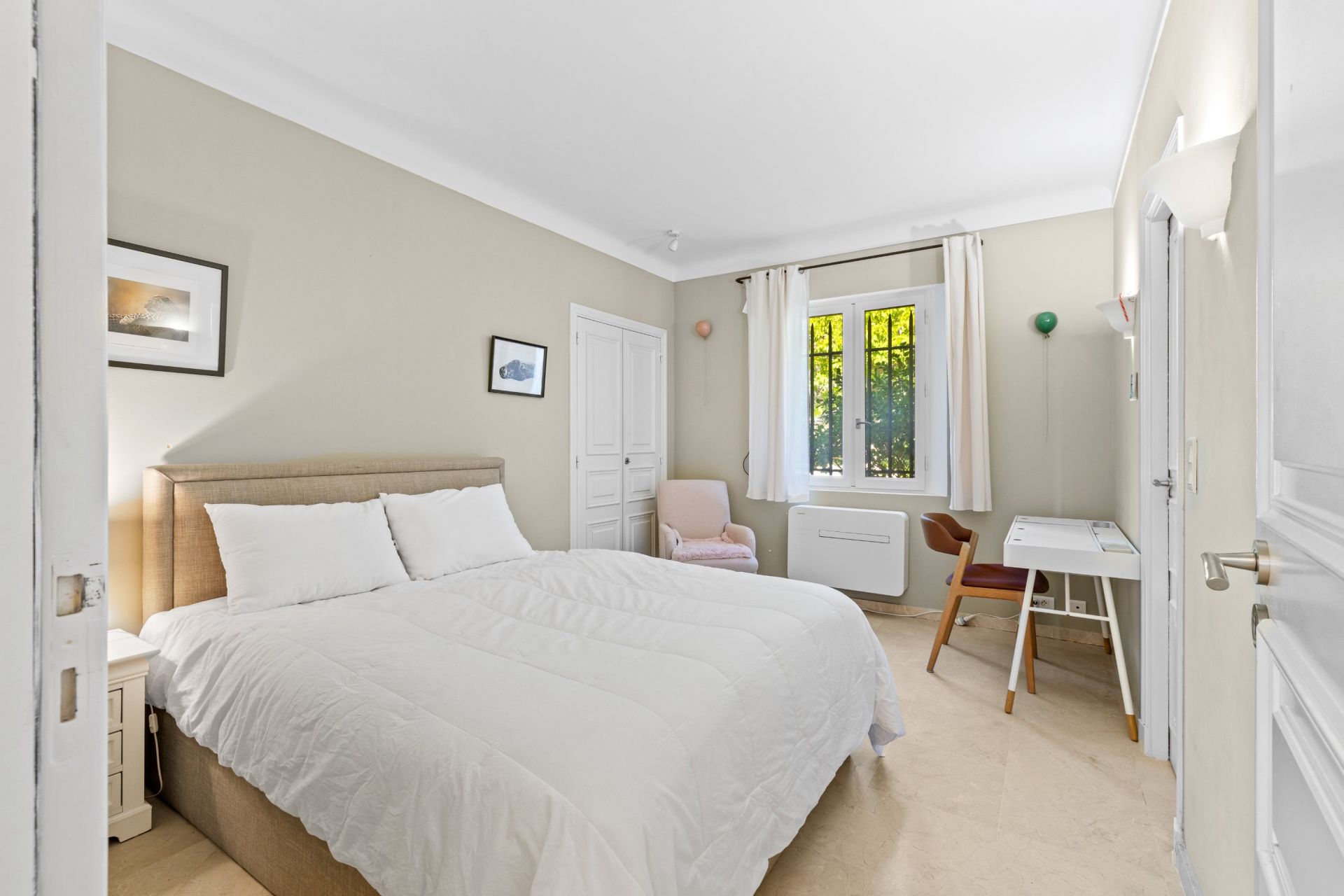 provencal house 11 Rooms for sale on LA COLLE SUR LOUP (06480)