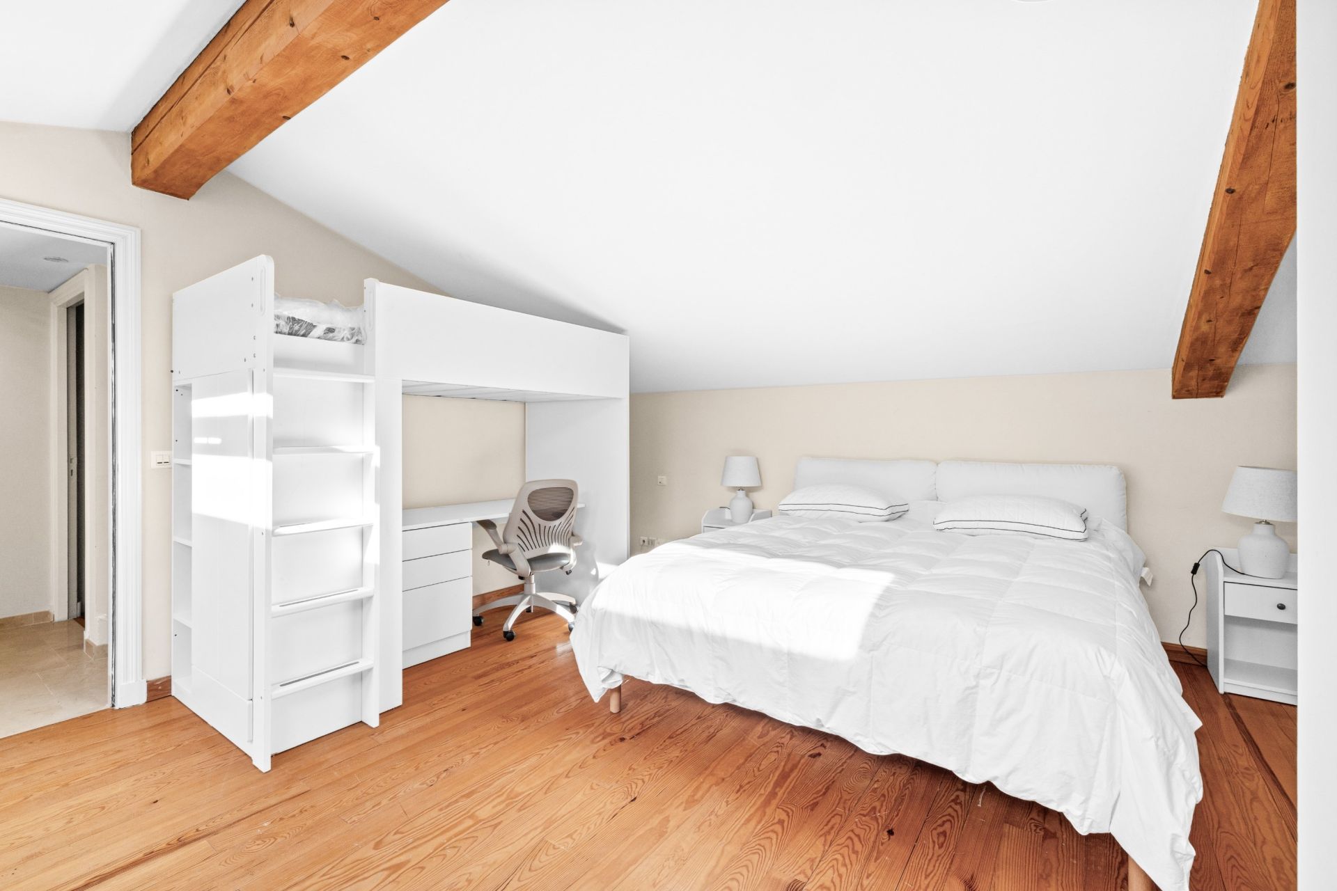 provencal house 11 Rooms for sale on LA COLLE SUR LOUP (06480)