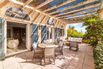 Sale Provencal house La Colle-sur-Loup 11&nbsp;Rooms 398&nbsp;m²