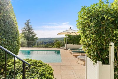Sale Provencal house La Colle-sur-Loup 11&nbsp;Rooms 398&nbsp;m²