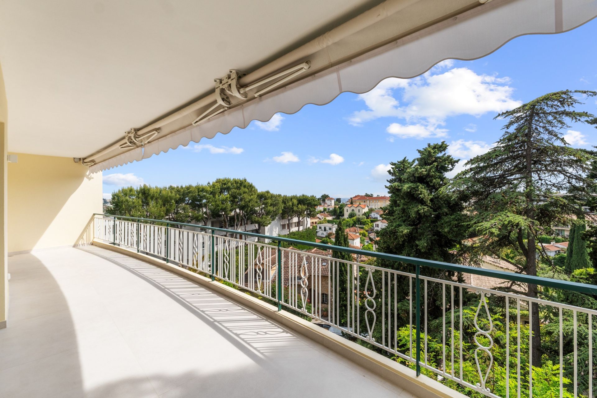 penthouse 3 Rooms for sale on LE CANNET (06110)