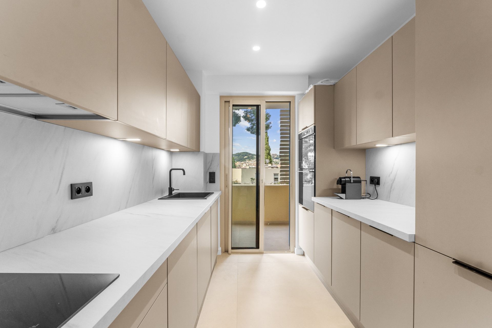 penthouse 3 Rooms for sale on LE CANNET (06110)