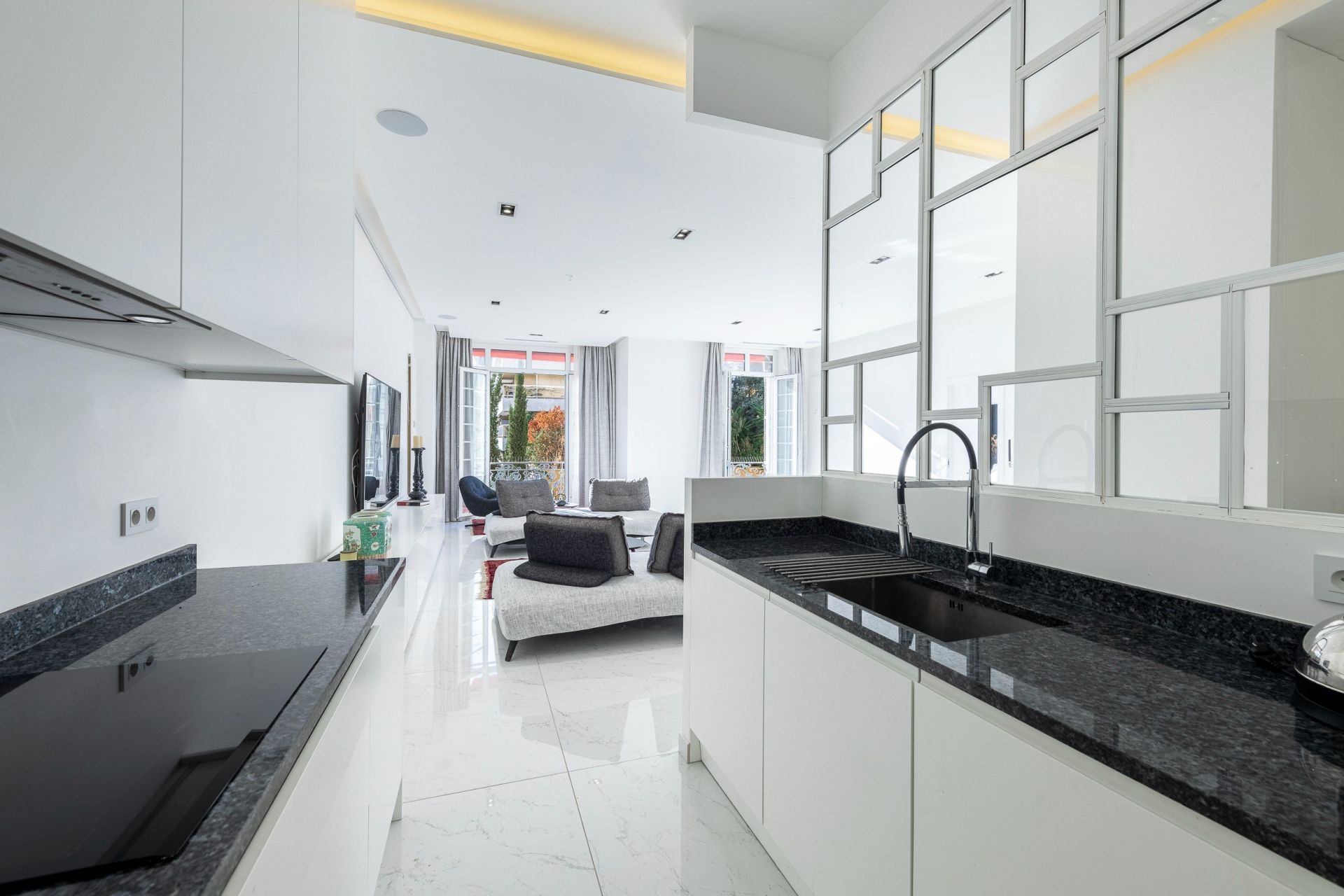 apartment 3 Rooms for sale on NICE (06000)