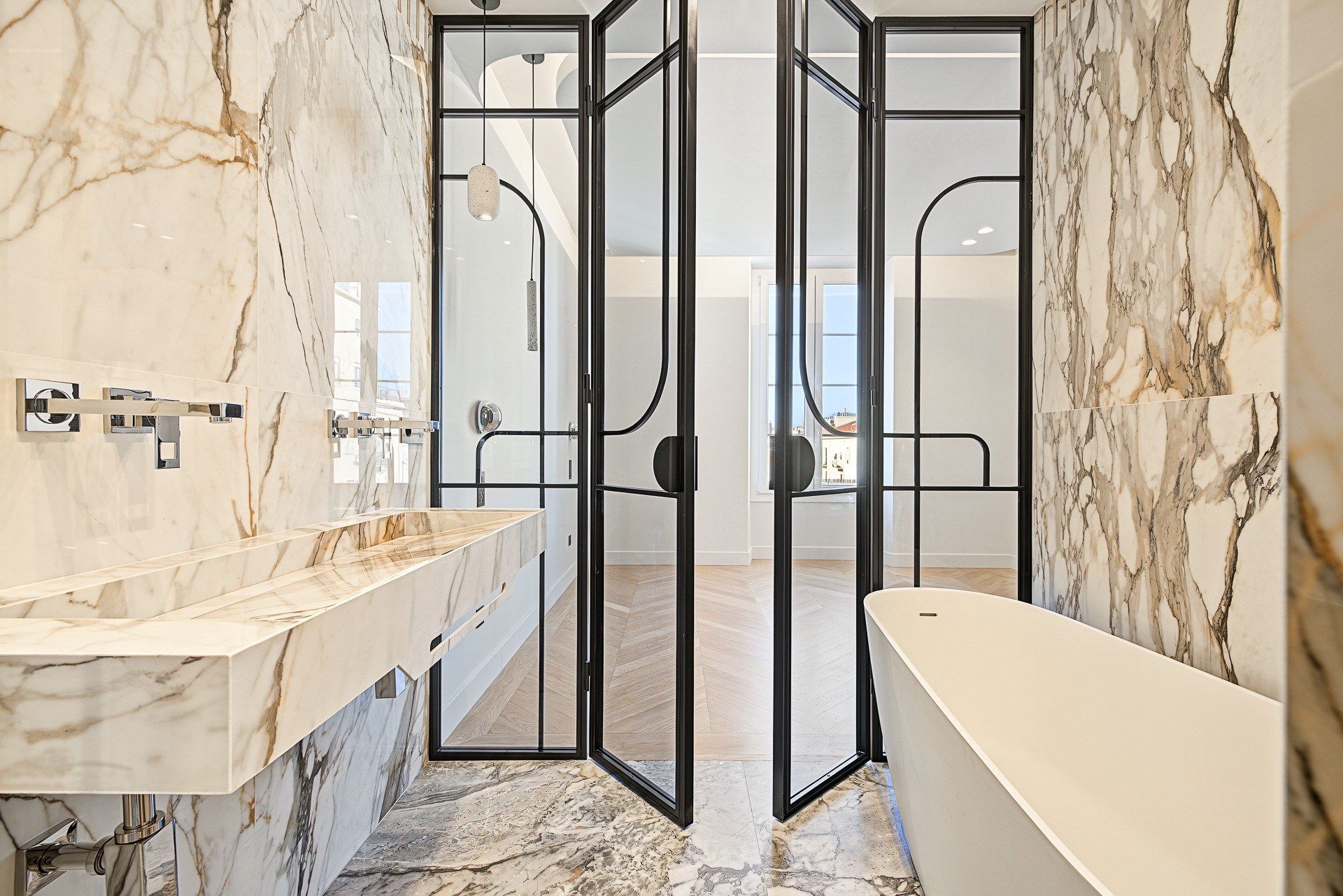 apartment 4 Rooms for sale on NICE (06000)