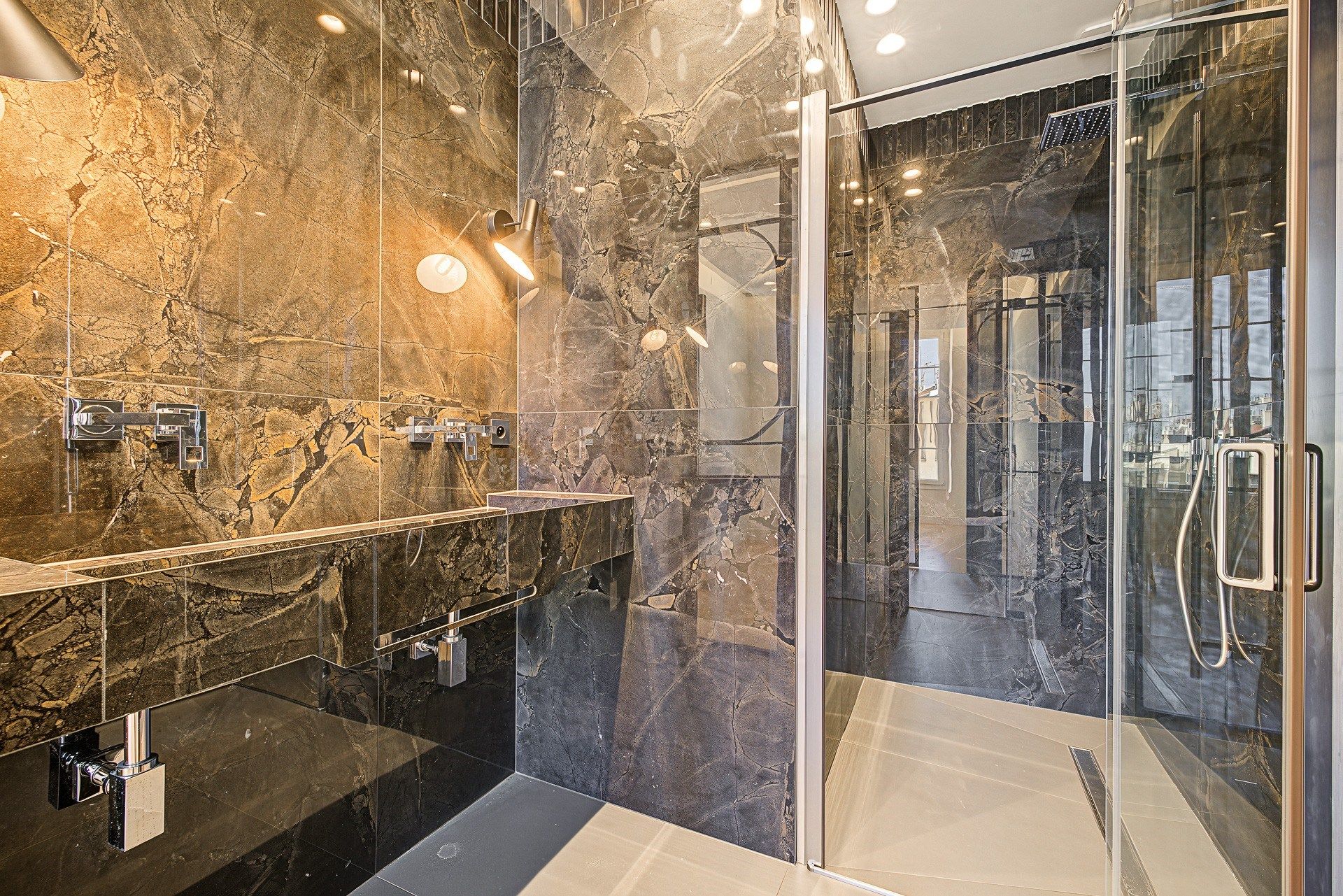 apartment 4 Rooms for sale on NICE (06000)