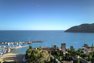 Our real estate services in Théoule-sur-Mer and surrounding areas