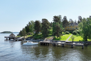 Stockholm: Scandinavian Elegance Between Water, Nature and Design