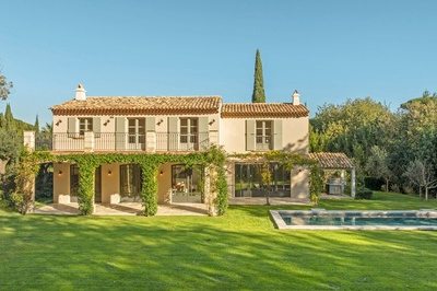 Two villas, one Tropezian way of life