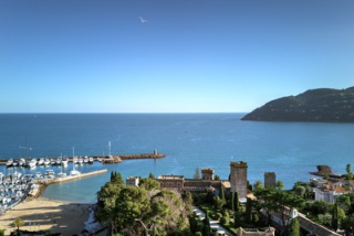 Nous restons à vos côtés! 